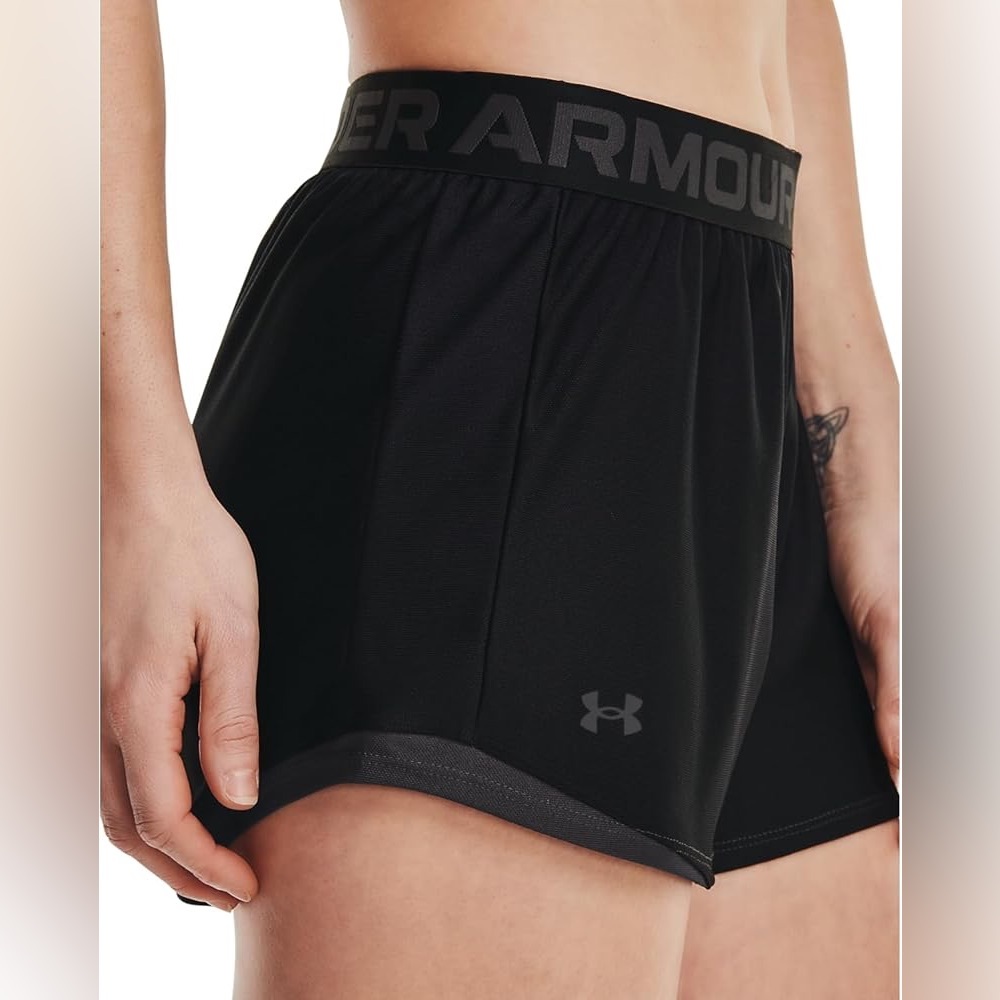 Under Armour Women's Play Up 2.0 Black Shorts- size M